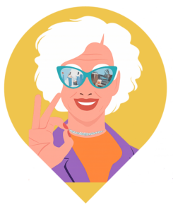 femme âgée à lunettes